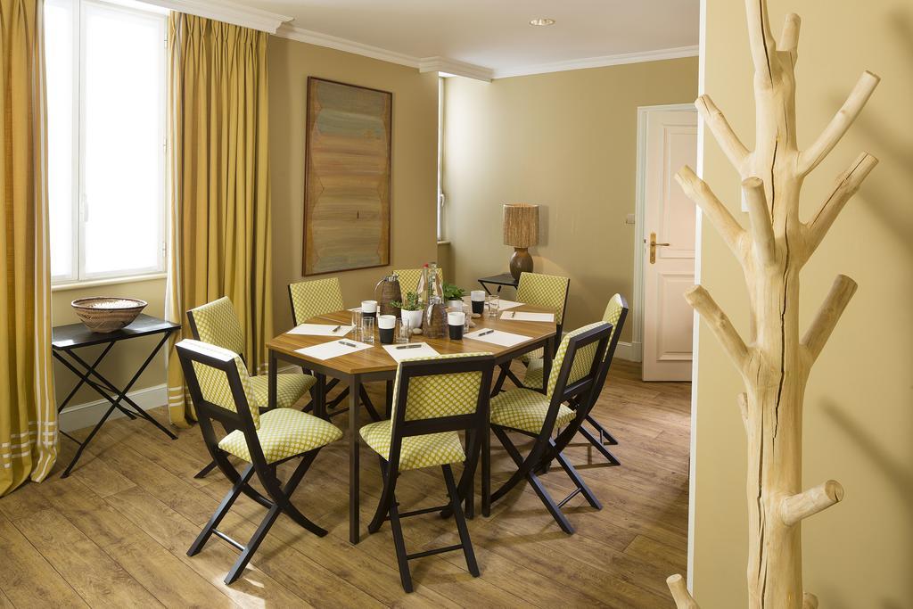 Hotel De France Angerville  ภายนอก รูปภาพ